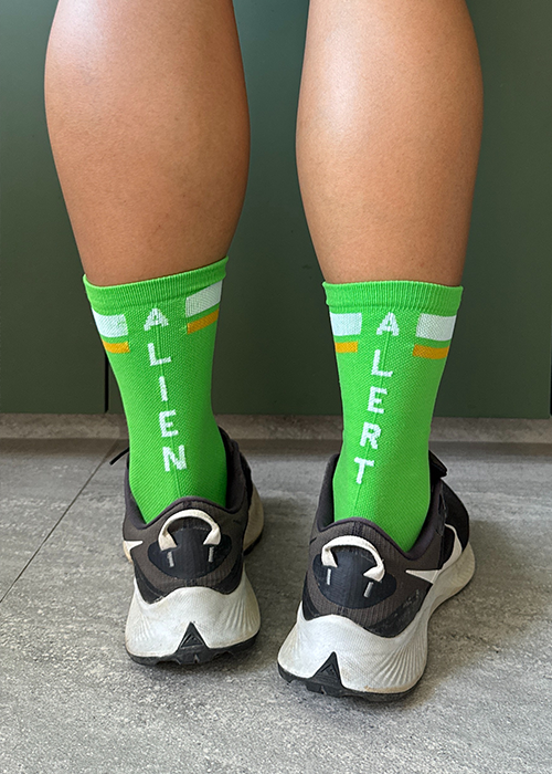 ALIEN ALERT CREW SOCKS